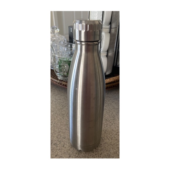 Victoria’s Secret 17oz PINK Silver Metal Water Bottle - Picture 2 of 4